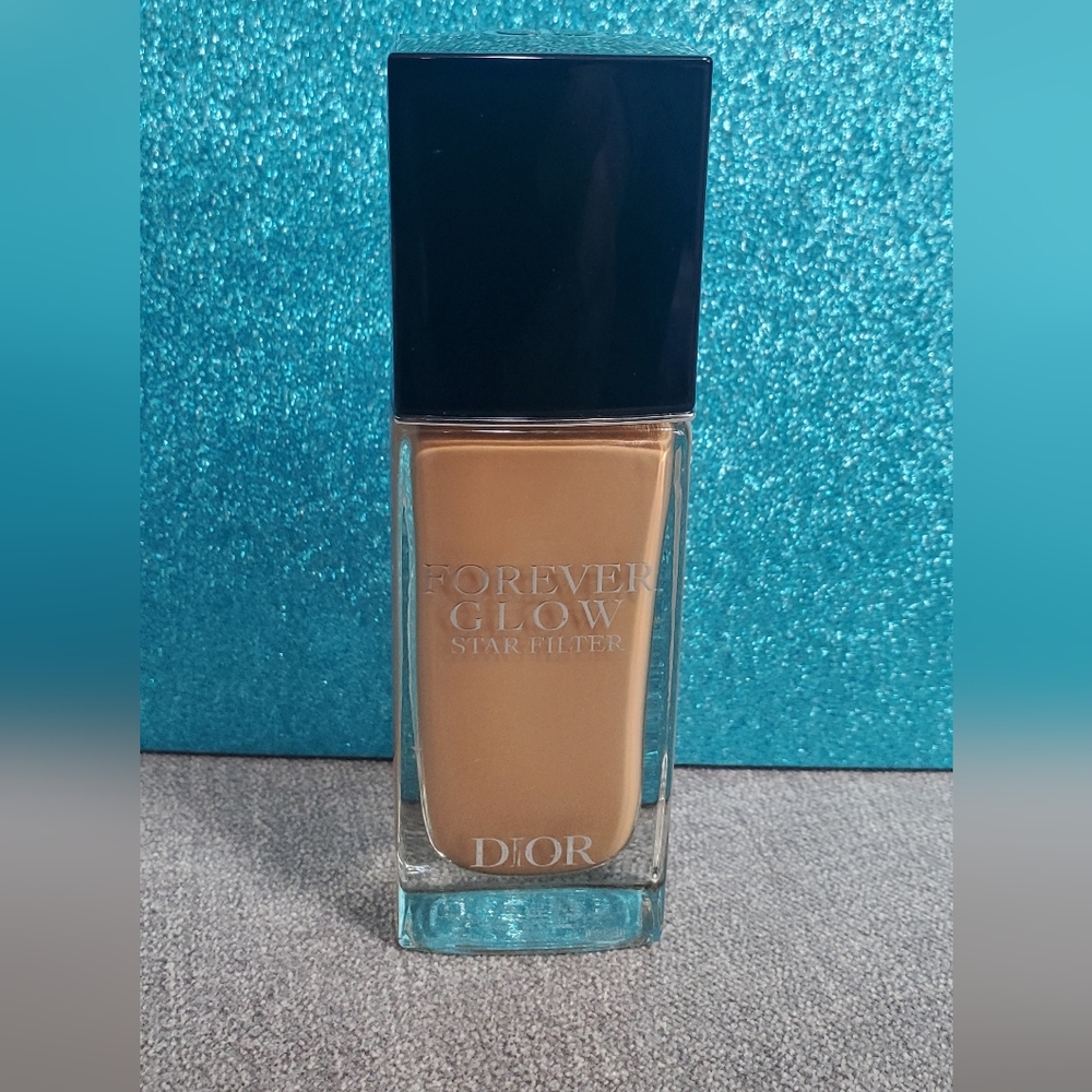 Dior Forever Glow Star Filter Foundation 4